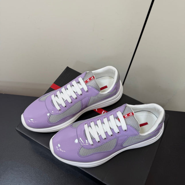 PRADA 26S SNEAKERS IN LIGHT PLUM PATENT CALFSKIN AND WHITE MESH