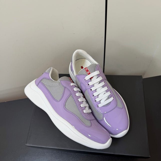 PRADA 26S SNEAKERS IN LIGHT PLUM PATENT CALFSKIN AND WHITE MESH