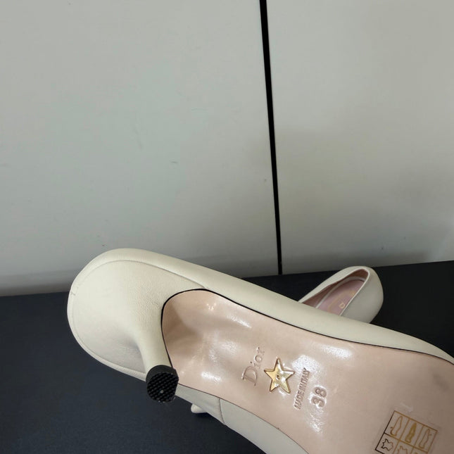 DIOR 26S POINTED-TOE HIGH HEELS 70MM IN CREAM WHITE CALFSKIN GOLD HARDWARE
