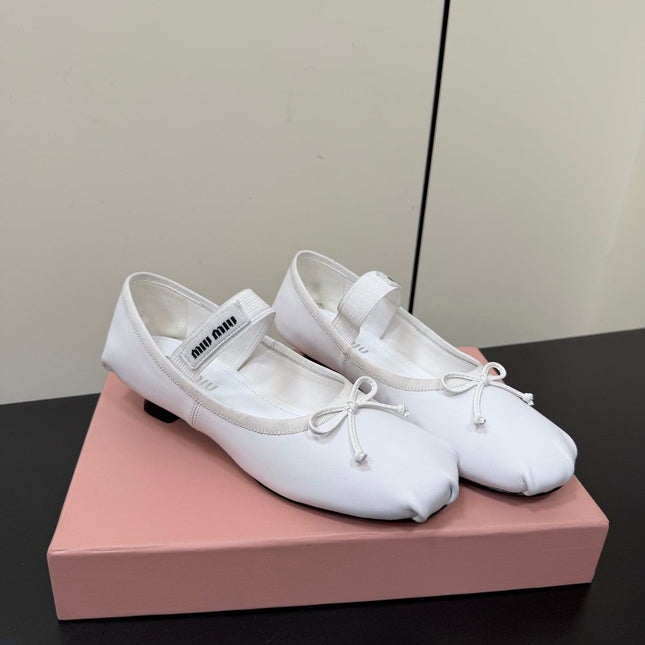 MIUMIU 26S FAIRY BALLET FLATS IN WHITE CALFSKIN
