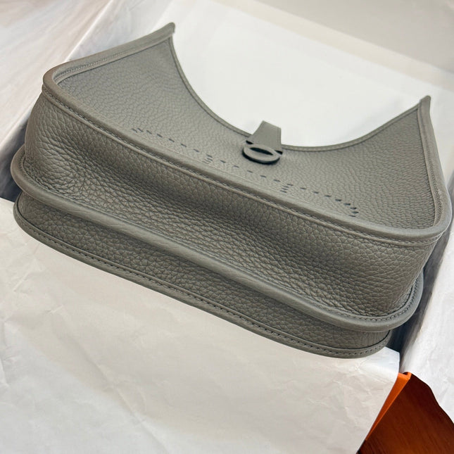 HM 26S EVELYNE BAG 23CM IN GRAY GRAINED CALFSKIN