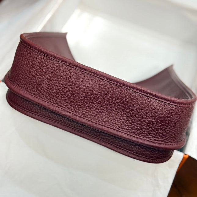 HM 26S EVELYNE BAG 23CM IN WINE RED GRAINED CALFSKIN