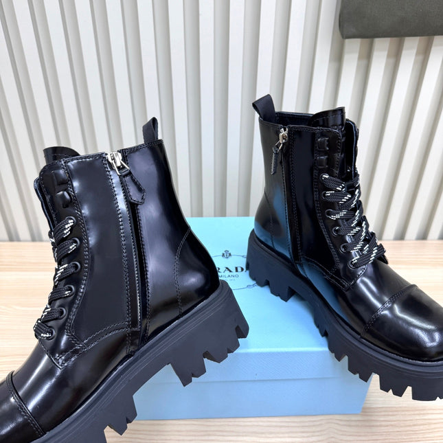 PRADA 25S MONOLITH BOOTS IN BLACK GLOSSY CALFSKIN