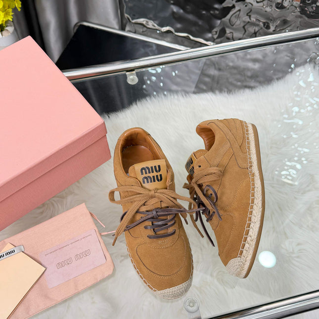 MIUMIU 26S SNEAKERS IN CARAMEL BROWN SUEDE