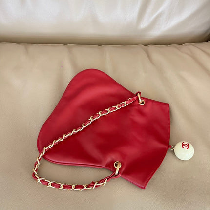 CHANEL 26S SHOULDER BAG 23 IN RED LAMBSKIN GOLD HARDWARE WITH PEARL