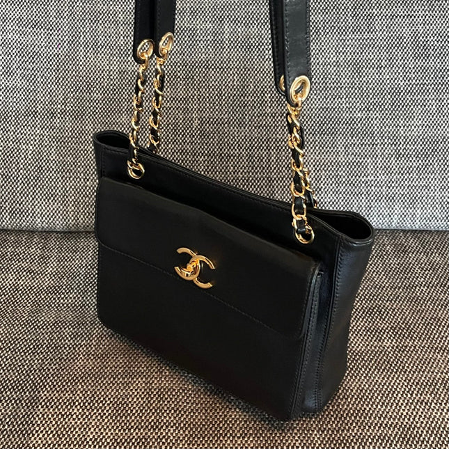 CHANEL 26S FLAP SHOULDER BAG 26 IN BLACK LAMBSKIN GOLD HARDWARE