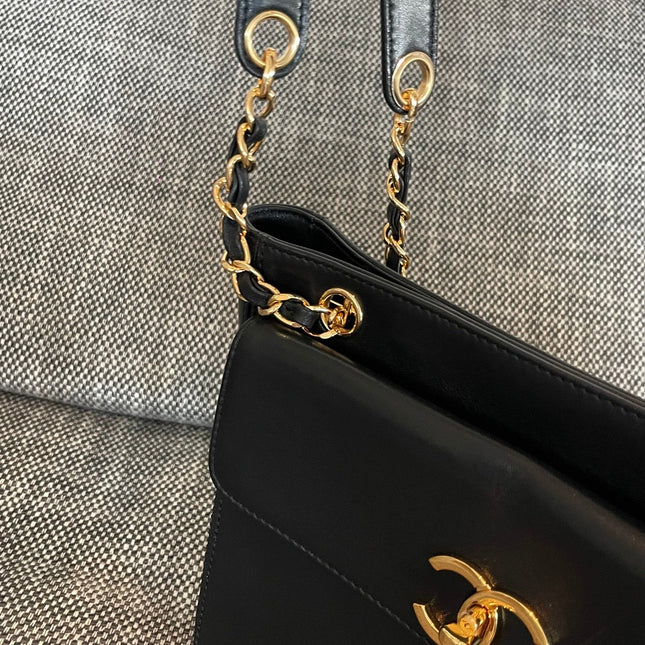 CHANEL 26S FLAP SHOULDER BAG 26 IN BLACK LAMBSKIN GOLD HARDWARE