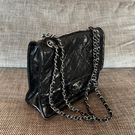 CHANEL 26S CLASSIC FLAP BAG 26 IN BLACK AGED CRINKLED CALFSKIN DARK SILVER HARDWARE