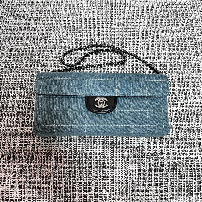 CHANEL 26S FLAP BAG 26 IN BLUE DENIM AND BLACK CALFSKIN DARK SILVER HARDWARE