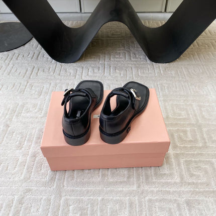 THONG SANDALS IN BLACK LAMBSKIN WITH SILVER BUCKLE