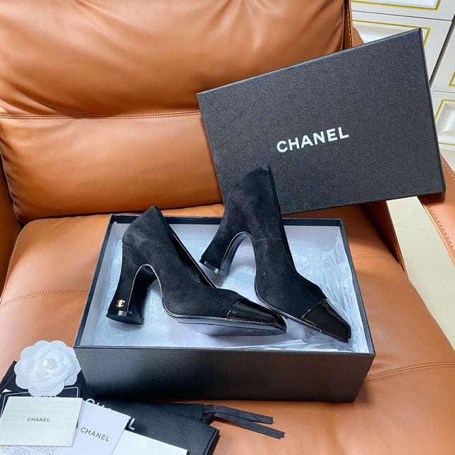 CHANEL 26S HIGH-HEEL 90 MM IN BLACK SUEDE AND LAMBSKIN