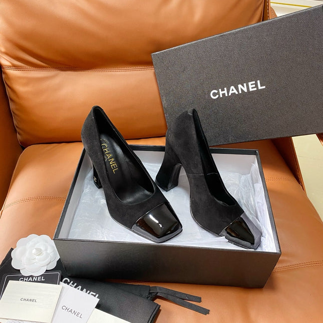 CHANEL 26S HIGH-HEEL 90 MM IN BLACK SUEDE AND LAMBSKIN