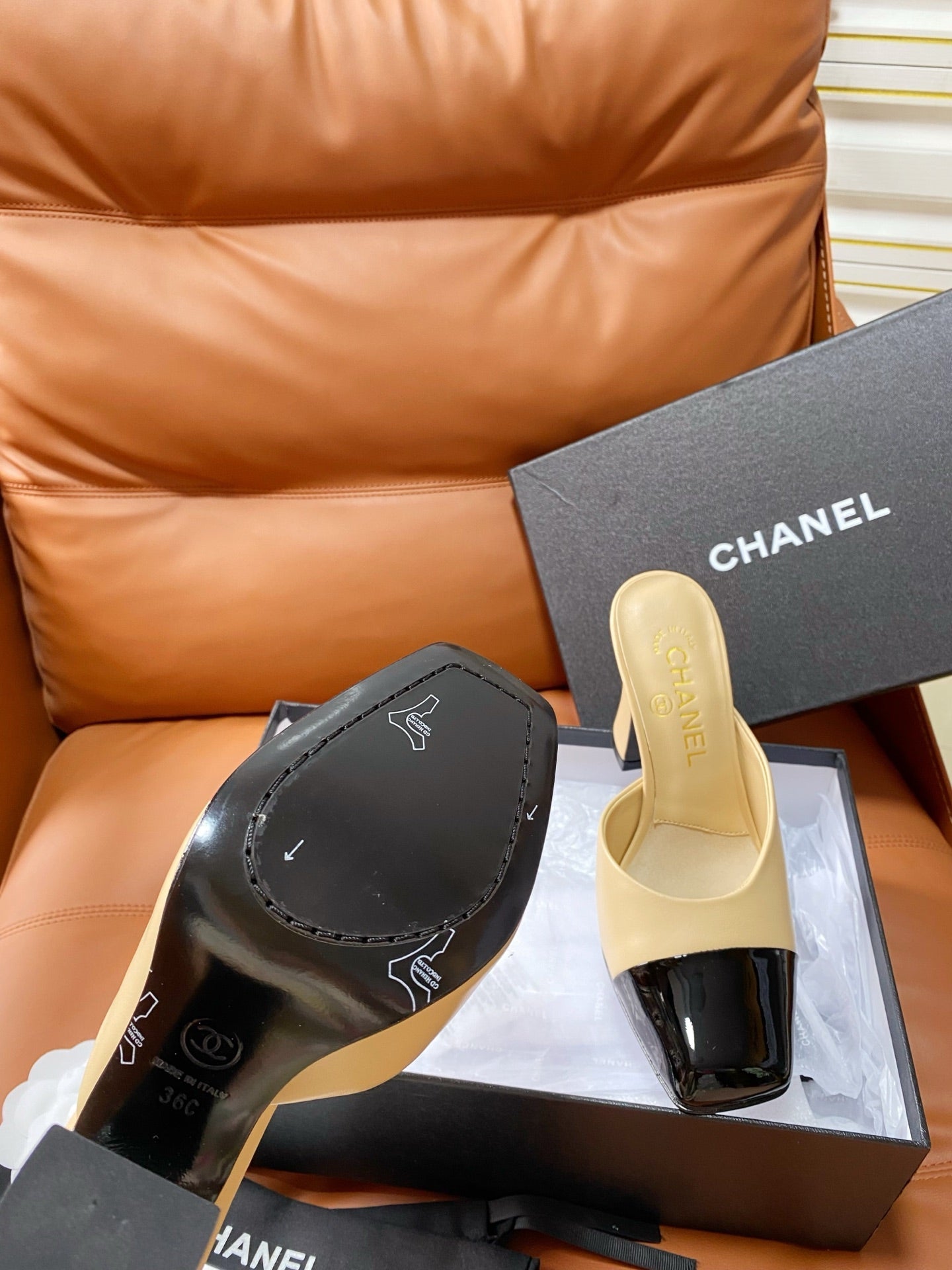 CHANEL 26S HIGH-HEEL MULES 90 MM IN BLACK AND BEIGE LAMBSKIN