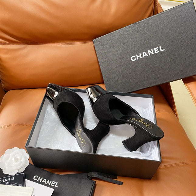 CHANEL 26S HIGH-HEEL MULES 90 MM IN BLACK SUEDE AND LAMBSKIN