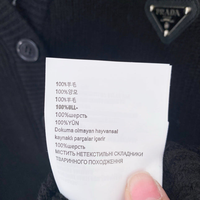PRADA 25S CARDIGAN 397