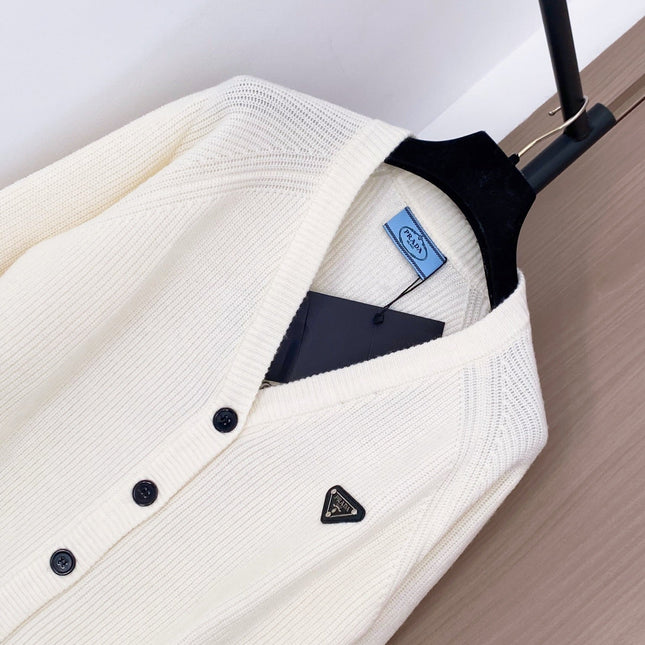 PRADA 25S CARDIGAN 395