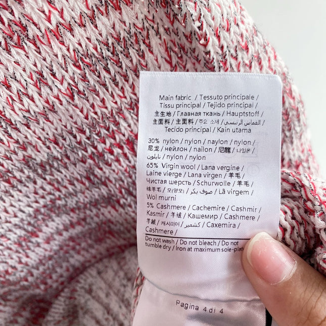 VALENTINO 26S SLEEVELESS SWEATER STYLE 110