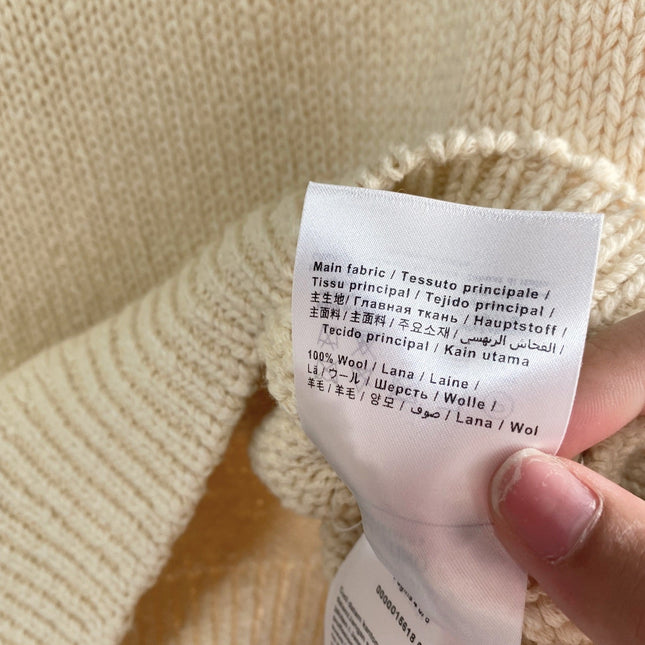 VALENTINO 26S SLEEVELESS KNIT TOP 218