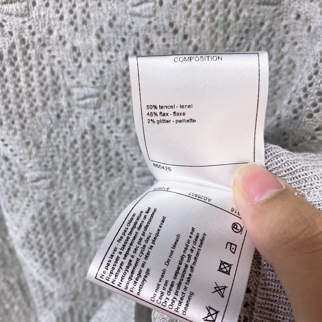 CHANEL 26S SLEEVELESS SWEATER STYLE 1047