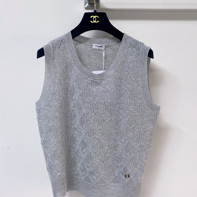 CHANEL 26S SLEEVELESS SWEATER STYLE 1047