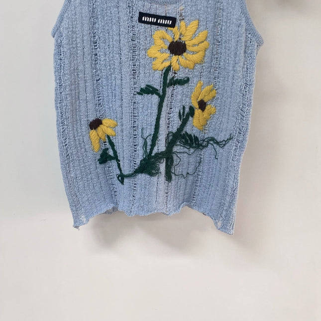MIUMIU 26S SLEEVELESS SWEATER STYLE 1132