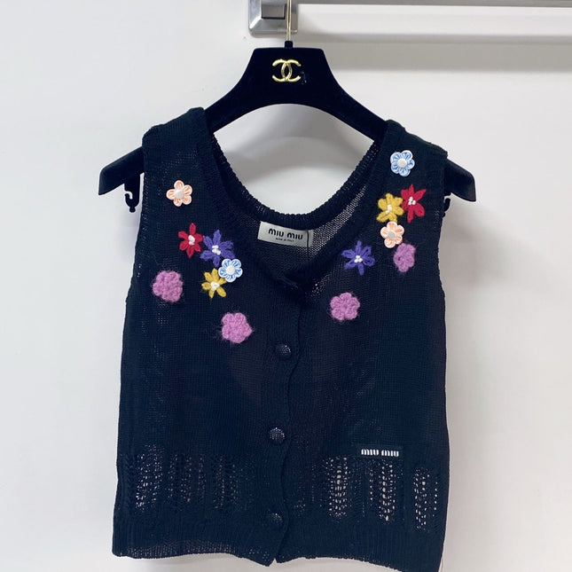 MIUMIU 26S SLEEVELESS SWEATER STYLE 1134