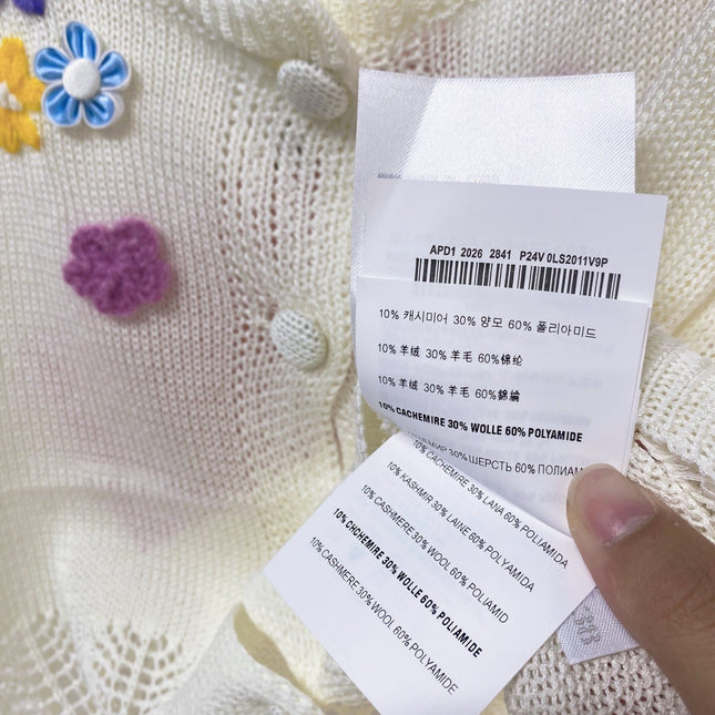 MIUMIU 26S SLEEVELESS SWEATER STYLE 1133