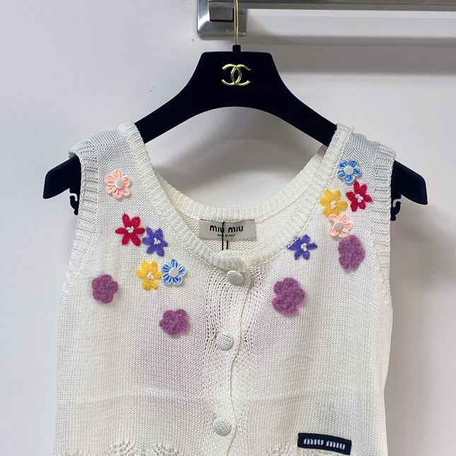 MIUMIU 26S SLEEVELESS SWEATER STYLE 1133