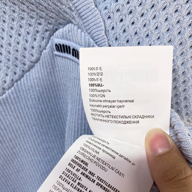 MIUMIU 26S SHORT-SLEEVED SWEATER STYLE 1140
