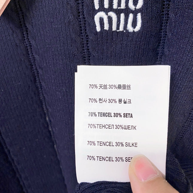 MIUMIU 26S SHORT-SLEEVED SWEATER STYLE 1121