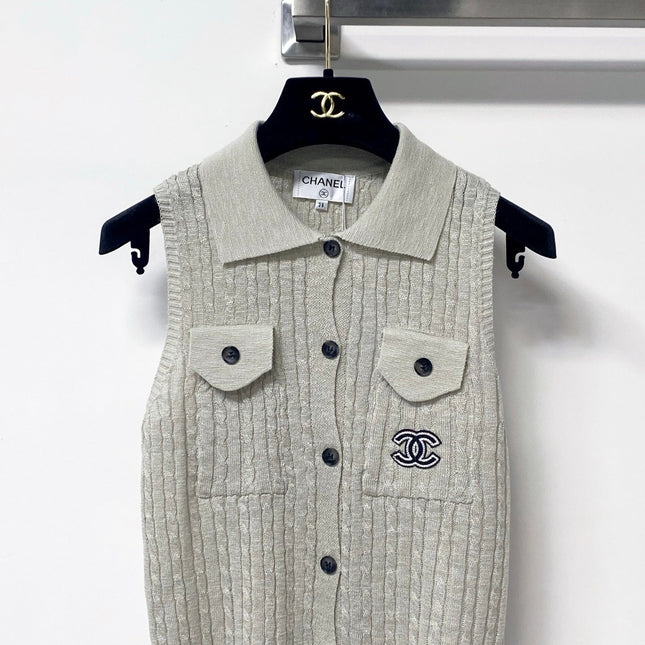 CHANEL 26S SLEEVELESS POLO KNIT TOP STYLE 1137