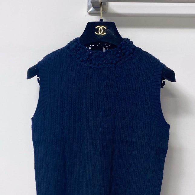 VALENTINO 26S SLEEVELESS CABLE-KNIT TOP 456
