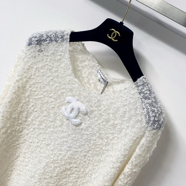 CHANEL 26S BOUCLE KNIT SWEATER 1290