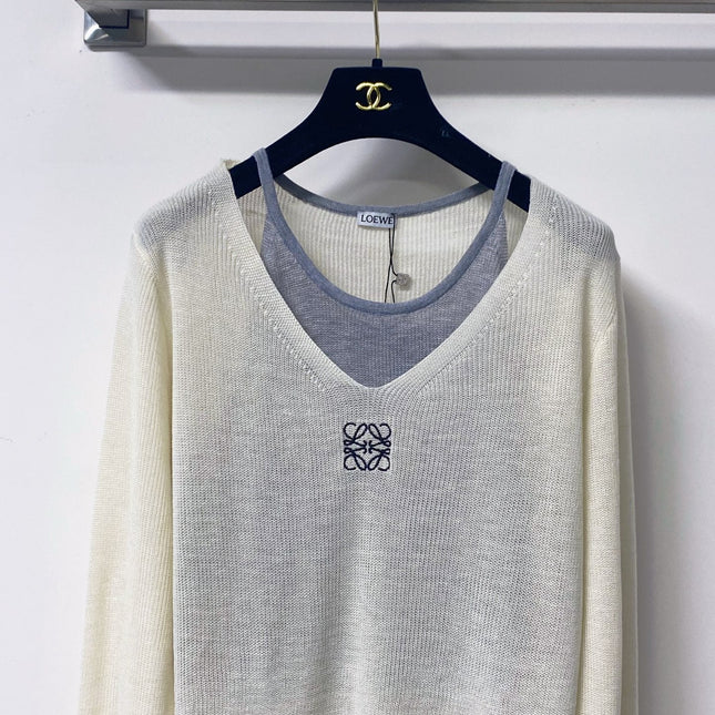 LOEWE 26S LAYERED V-NECK KNITTED SWEATER 566