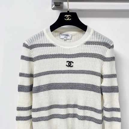 CHANEL 26S CREWNECK SWEATER 1587