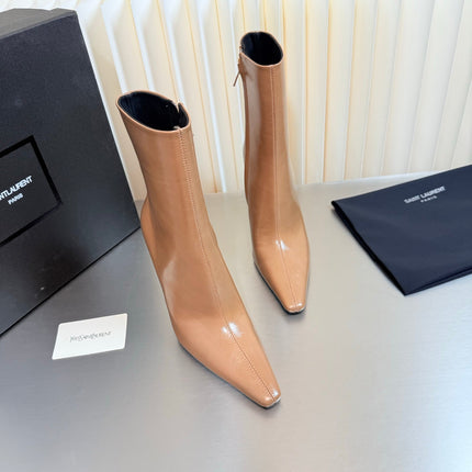 YSL 26S POINTED-TOE HEELED BOOTS 105 MM IN BEIGE SHINY CALFSKIN