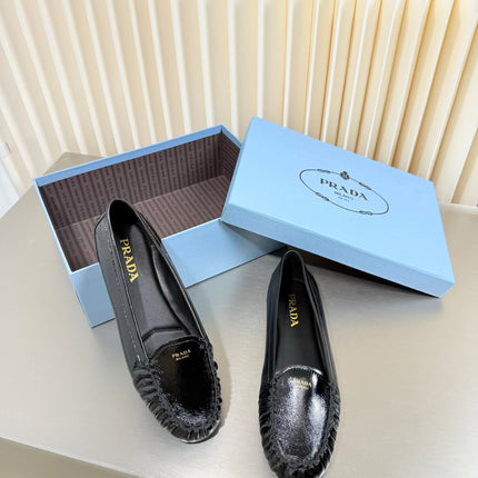 PRADA 26S CLASSIC LOAFERS IN BLACK LAMBSKIN