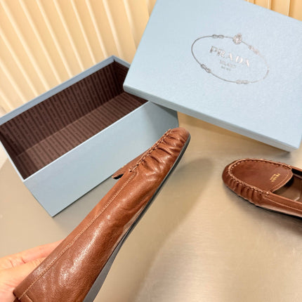 PRADA 26S CLASSIC LOAFERS IN CAMEL BROWN LAMBSKIN