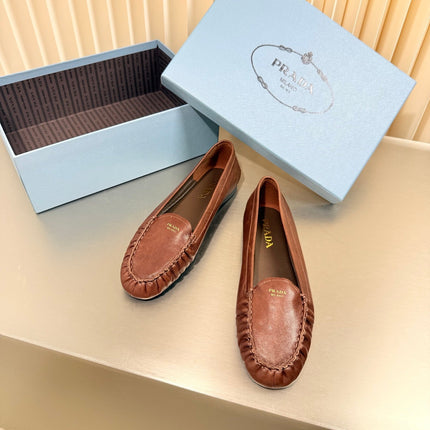 PRADA 26S CLASSIC LOAFERS IN CAMEL BROWN LAMBSKIN