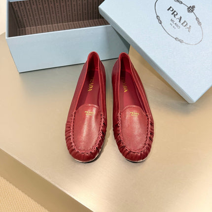 PRADA 26S CLASSIC LOAFERS IN DARK RED LAMBSKIN