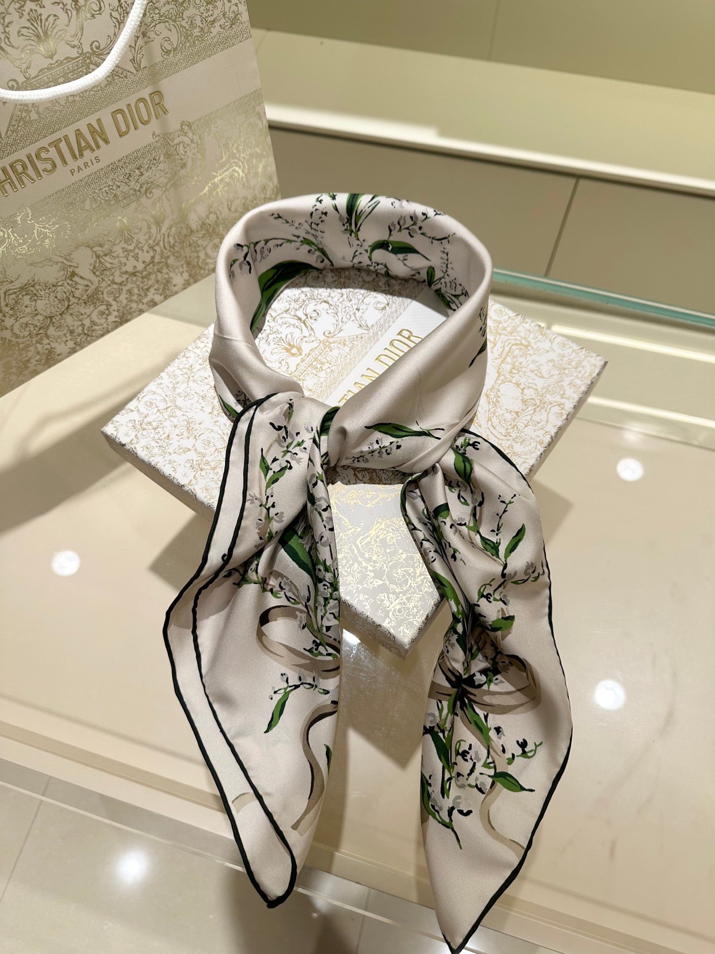 DIOR 26S SCARF 90CM IN SILK 318393
