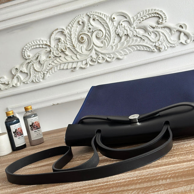 ZIP CABINE 31 BAG IN NAVY BLUE CANVAS AND BLACK CALFSKIN
