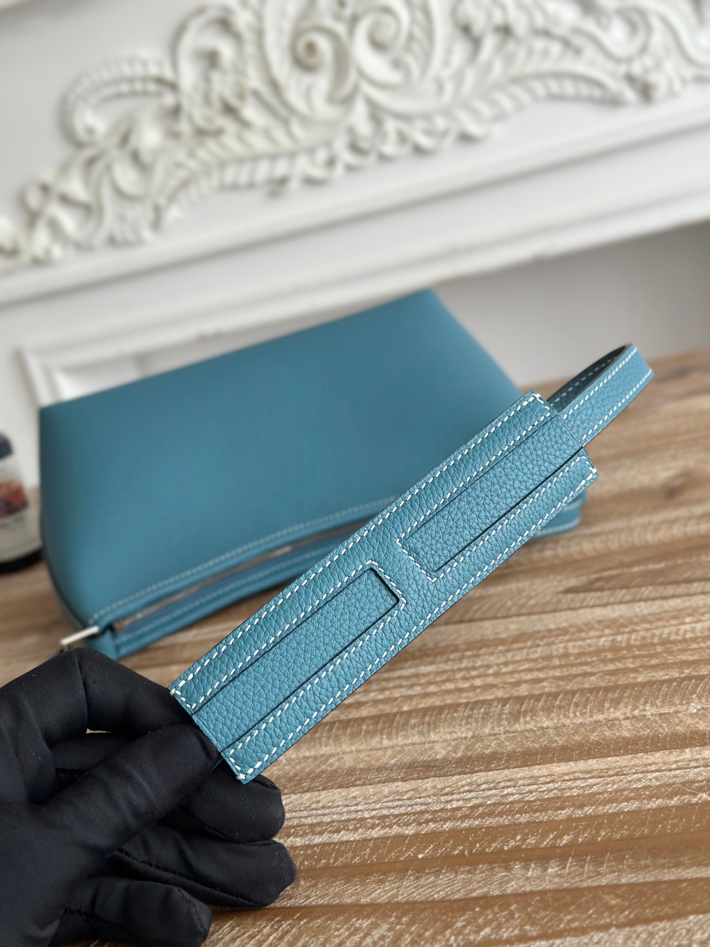 HM 25S BERLINGOT 24 CM IN TEAL BLUE LAMBSKIN