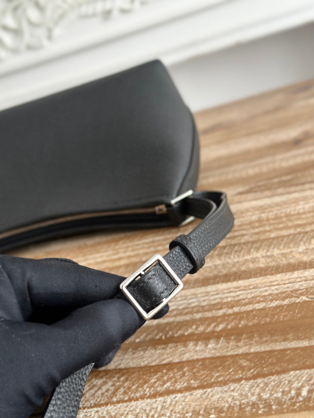 HM 25S BERLINGOT 24 CM IN BLACK LAMBSKIN