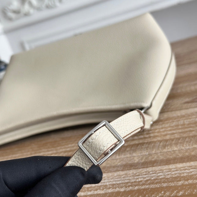 HM 25S BERLINGOT 24 CM IN CREAM WHITE LAMBSKIN