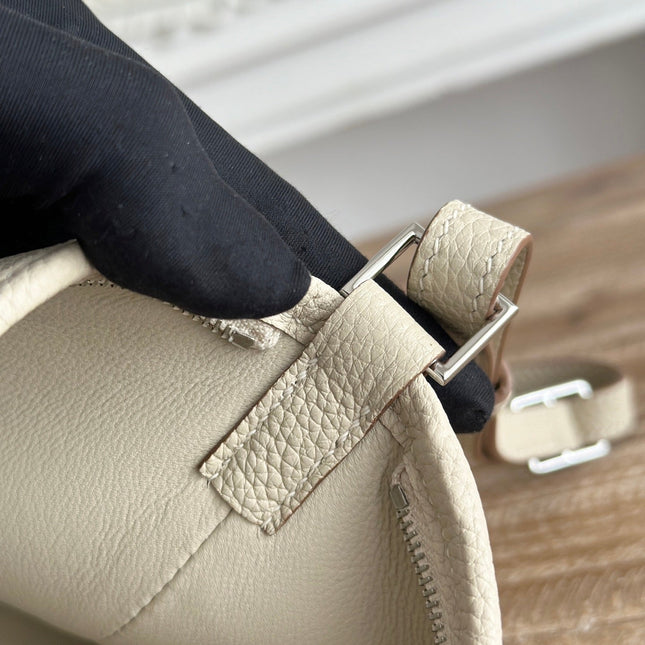 HM 25S BERLINGOT 24 CM IN CREAM WHITE LAMBSKIN