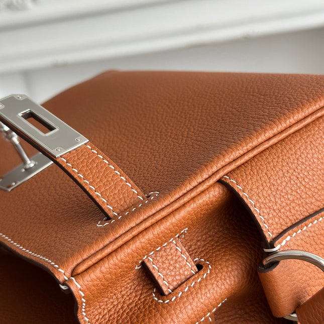 HM 25S KELLY MESSENGER 25 CM IN CARAMEL BROWN TOGO WITH SILVER HARDWARE