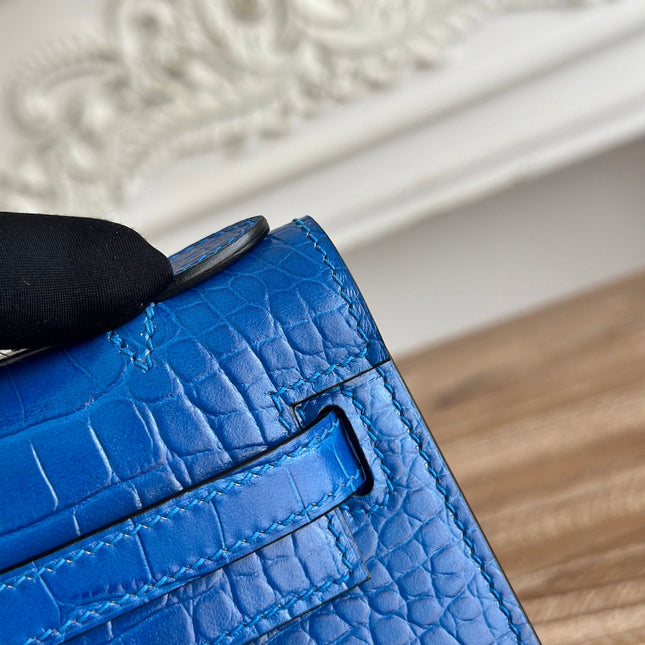 HM 25S KELLY MINI 22 CM IN COBALT BLUE LAMBSKIN WITH CROCODILE EMBOSSING AND SILVER HARDWARE