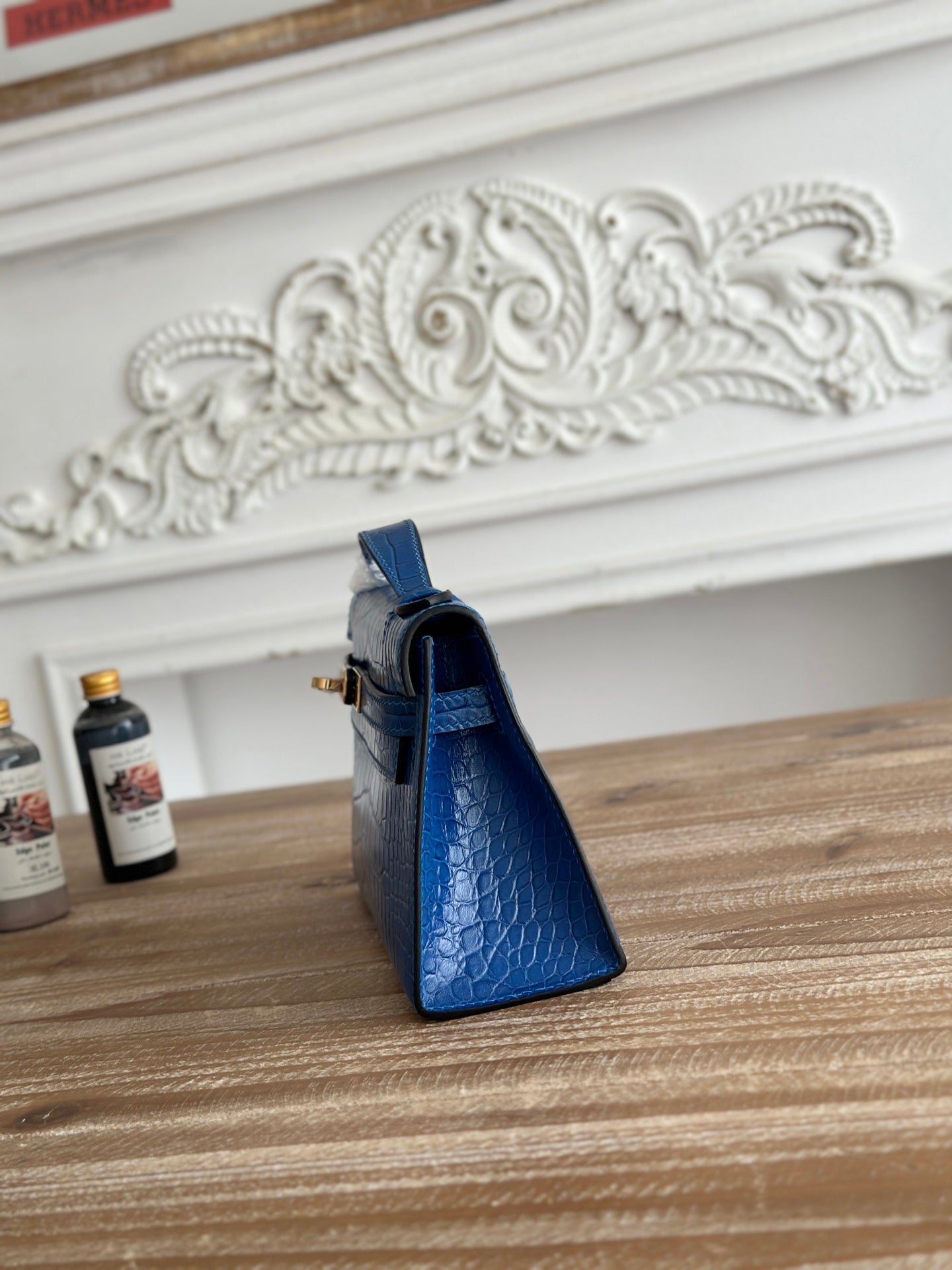HM 25S KELLY MINI 22 CM IN COBALT BLUE LAMBSKIN WITH CROCODILE EMBOSSING AND GOLD HARDWARE