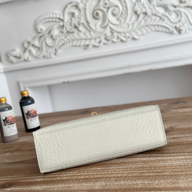 HM 25S KELLY MINI 22 CM IN CREAM WHITE LAMBSKIN WITH CROCODILE EMBOSSING AND GOLD HARDWARE